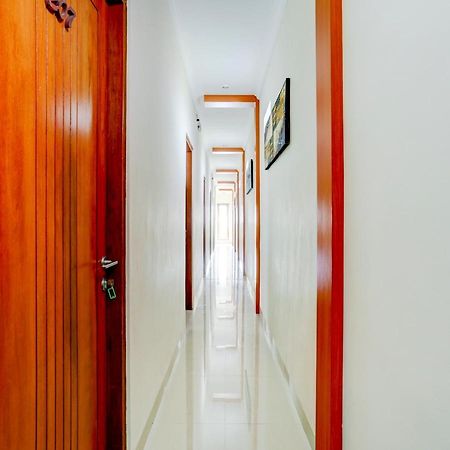 Super Oyo Capital O 90291 Vin Stay Petanu Pesanggaran ภายนอก รูปภาพ